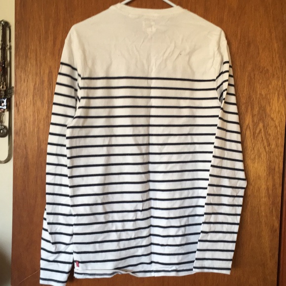 Levi’s striped long sleeve - Picture 3 of 4